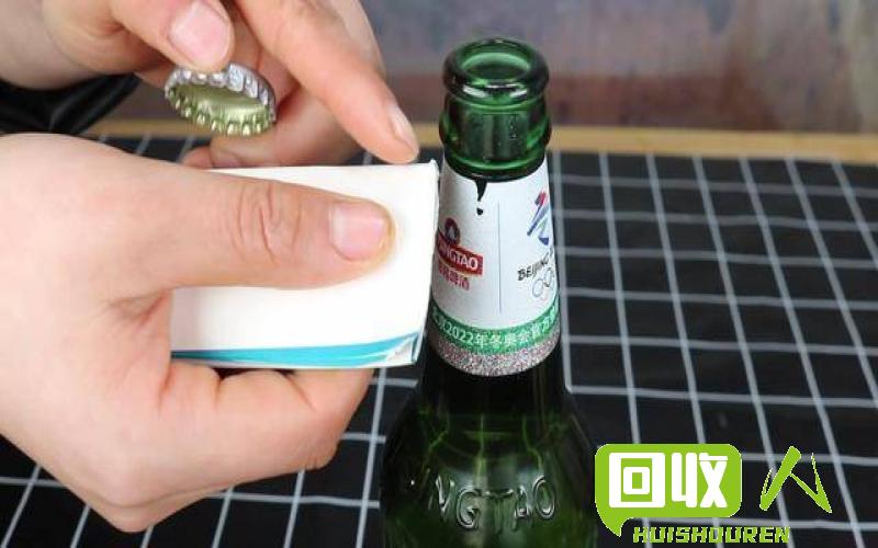 废弃啤酒瓶盖的再利用 啤酒瓶盖子属于废铁吗