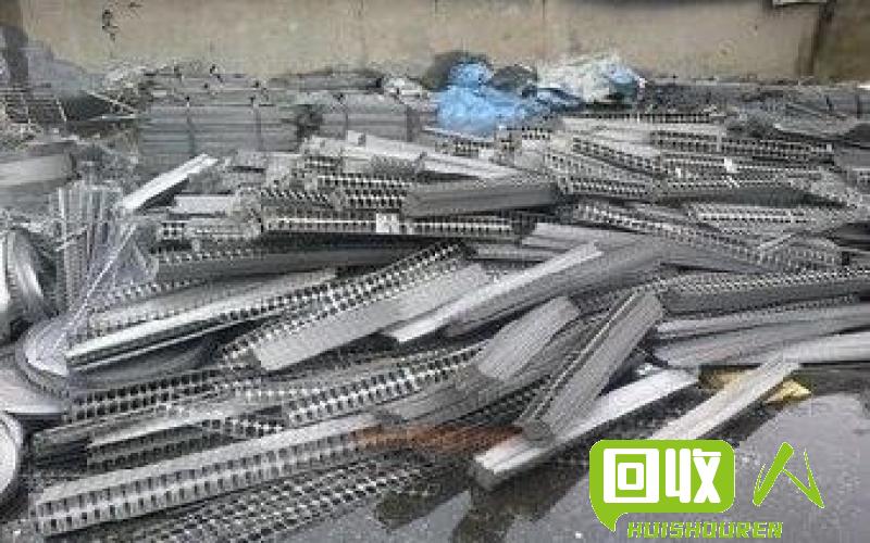 沈阳市的旧钢材回收价格一吨多少钱？ 沈阳旧钢材回收价格是多少钱一吨