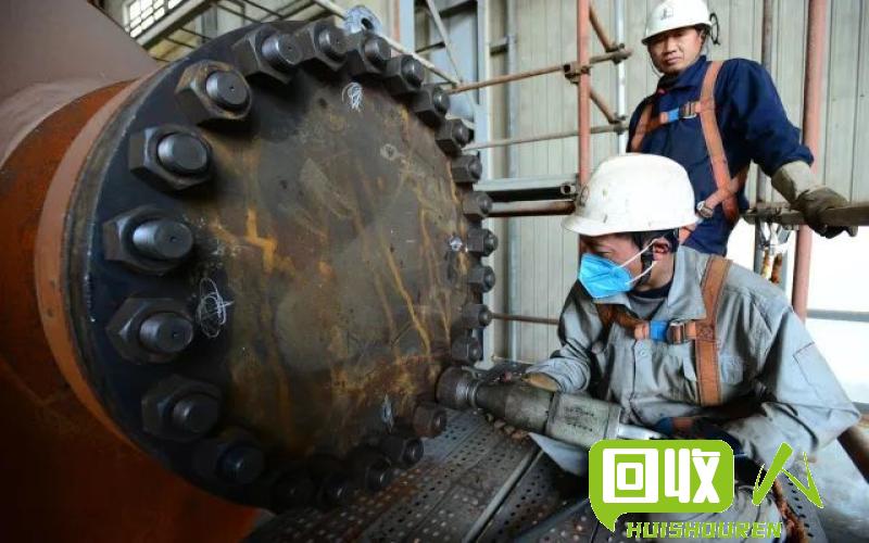 镜头下的洋垃圾废铁：拼搏与转型的故事 洋垃圾废铁