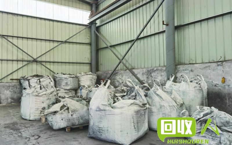 废铁回收市场处于低迷期，平度厂家急寻出路 平度卖废铁屑压块