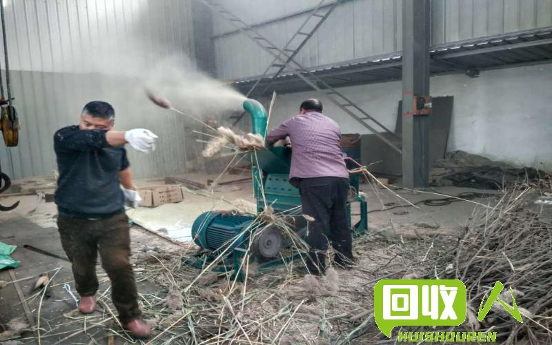 高效回收废铁和硅粉：环保利用新时代的资源拯救者 废铁硅粉回收
