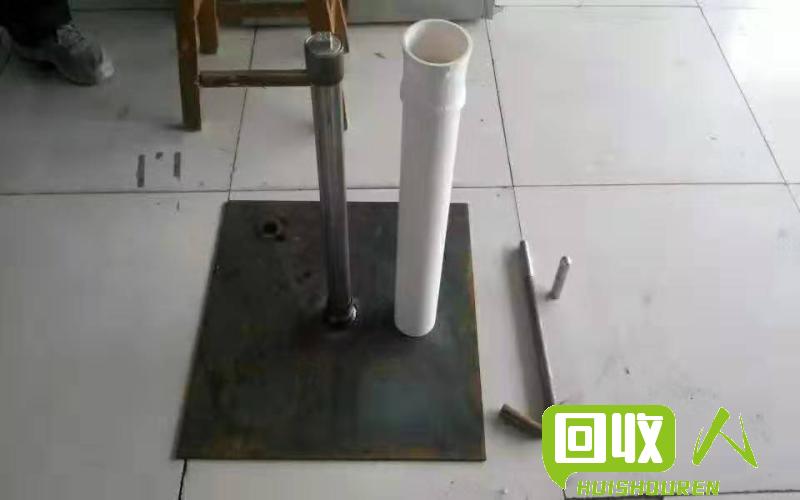 铁丝压块的市场价钱如何确定？ 铁丝压块卖多少钱一吨