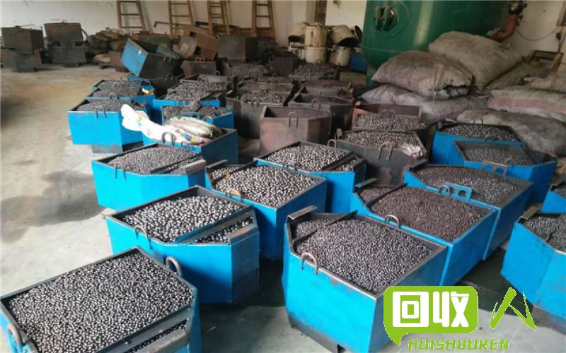 高效回收冷轧压块废铁，环保再利用！ 冷轧压块废铁回收