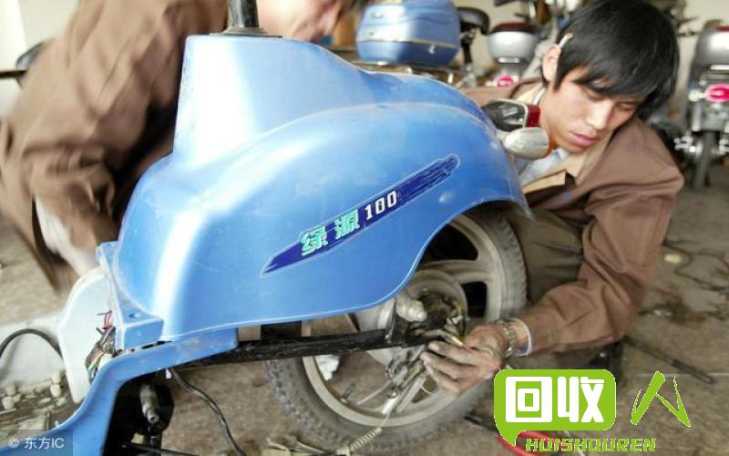 回收摩托电瓶，轻松换现金! 回收摩托电瓶多少钱一个