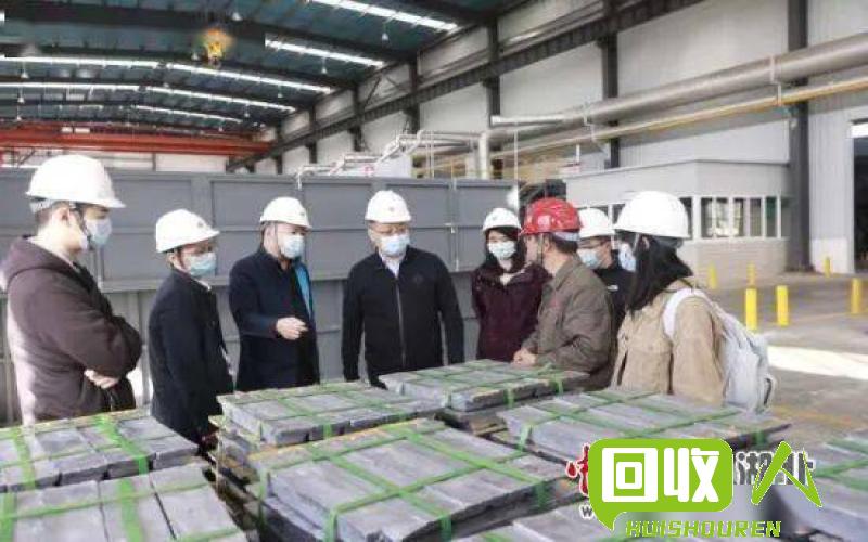湖北襄阳城市中的钢铁厂收购废旧铁材料，并进行再生利用 湖北襄阳收废铁的钢厂