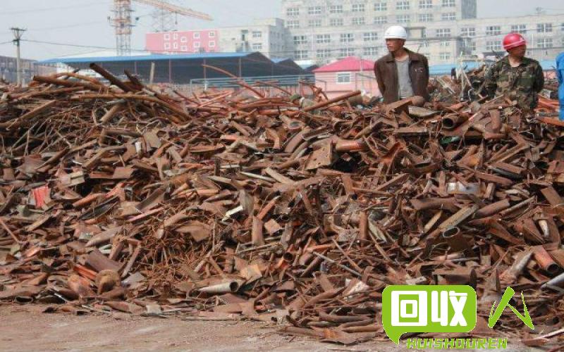 废铁市场价格一览及影响因素解析 今日废铁最新价多少钱一吨